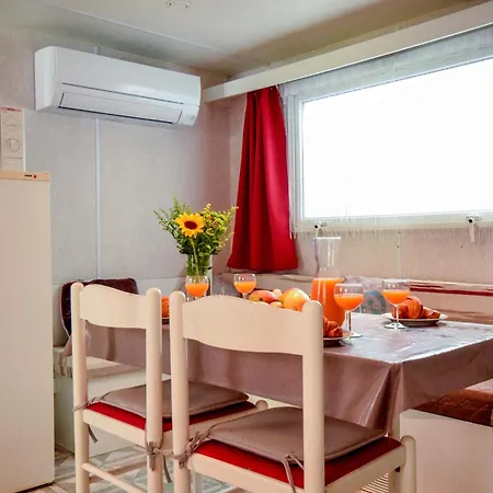 Campingplads Mobil-home Climatise, 3etoiles, 5 Min Du Et A 15 Min De Mimizan-plage *